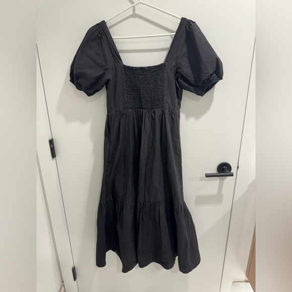 ASTR The Label Black Puff Sleeve Smocked Cotton Midi Dress - Picture 3 of 5